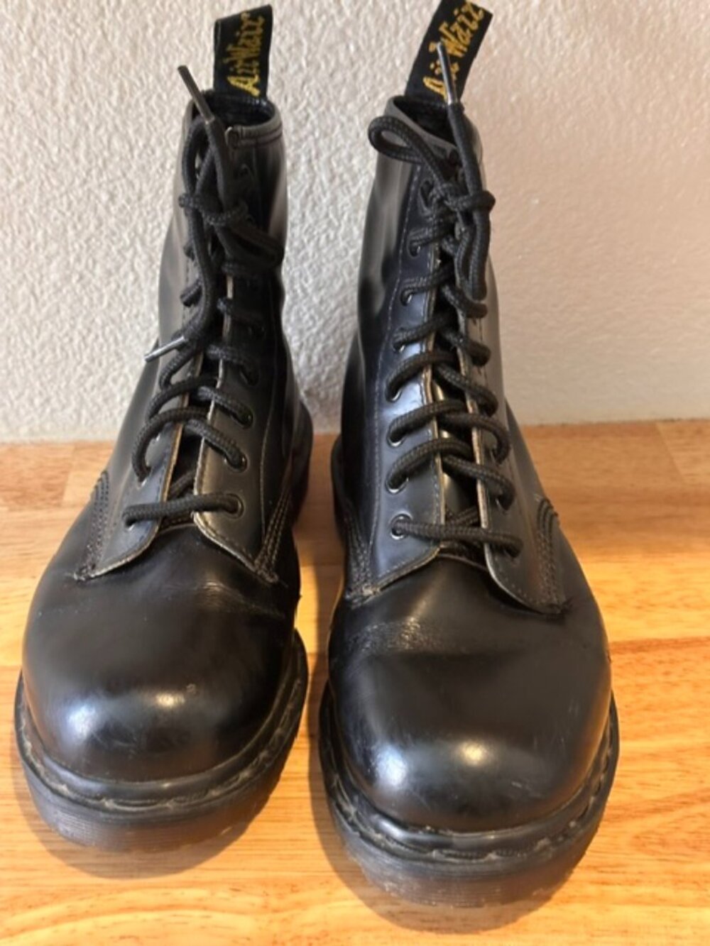 Dr. Martens Women's AirWair 8-Eye Combat Boots Black Sz 9 Lace Up Leather